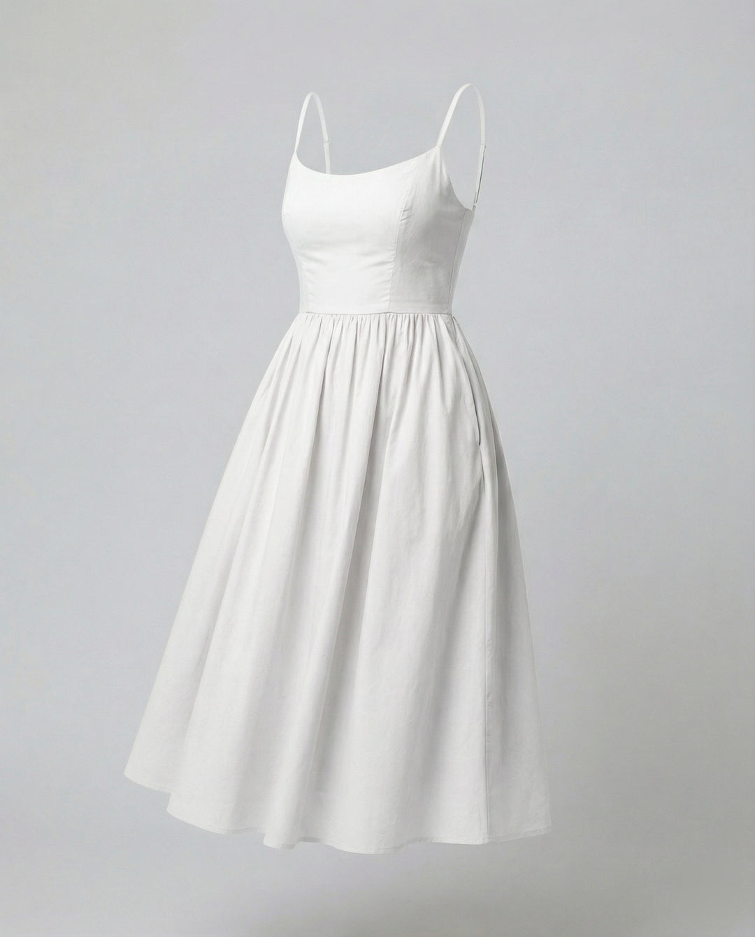 R&B | Einfarbiges Kleid mit U-Ausschnitt und Strapsen