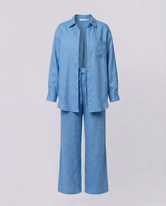 Damen Lässiges Leinen-Outfit mit weit geschnittenem Hemd und lockeren Hosen R&B