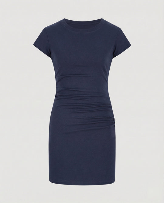 Figurbetontes Mini-Kleid mit Rundhals und Raffungen für den Sommer