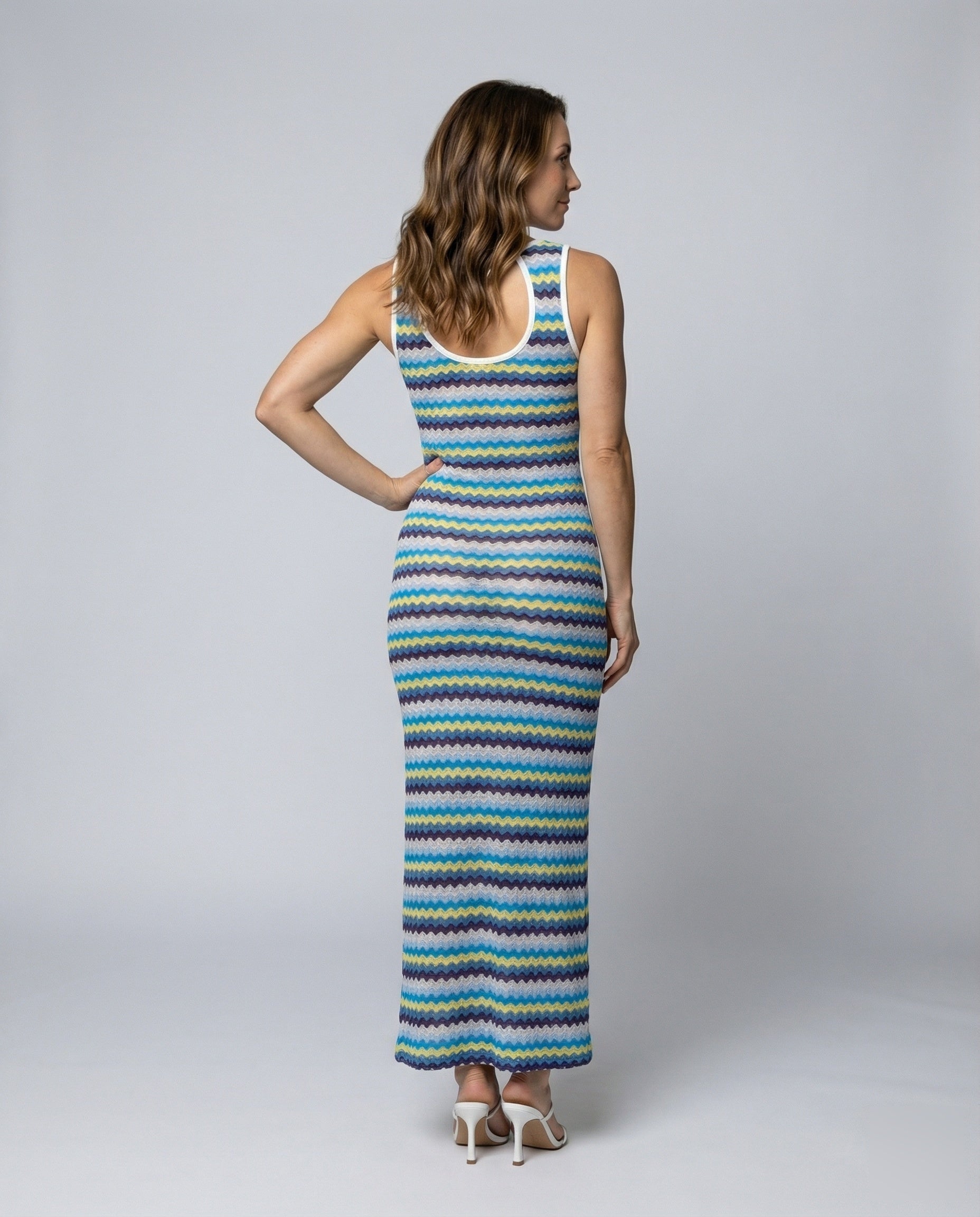 Product 15579265925450 - back_view