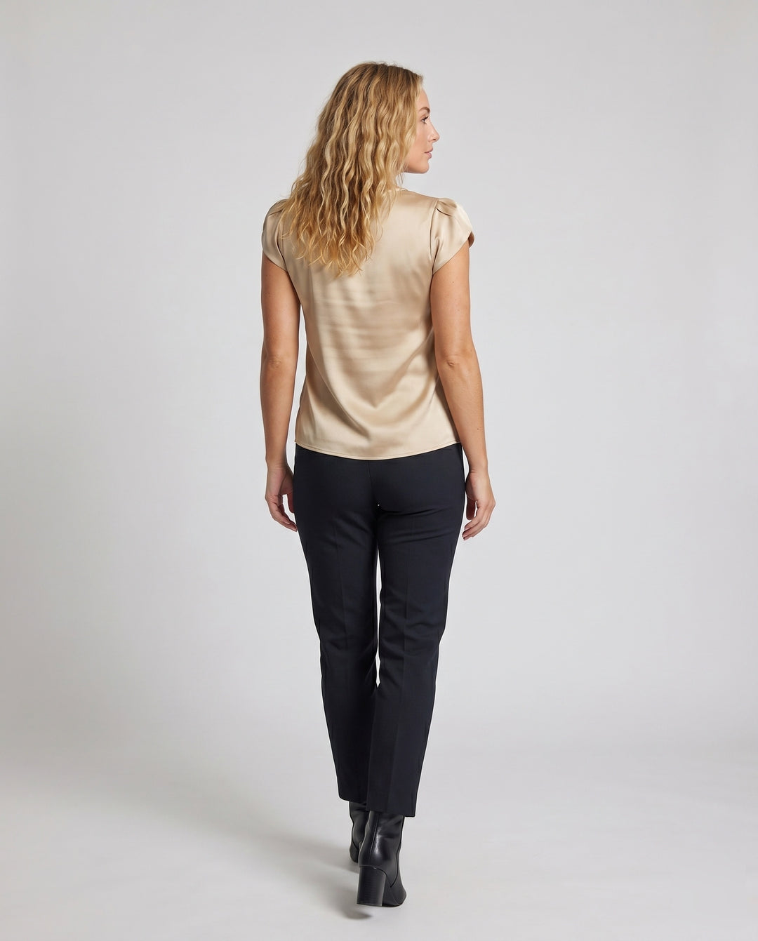 Product 15606903832906 - back_view