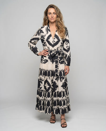Damen Maxi-Kleid mit voluminösem Rock und modischem Bindegürtel