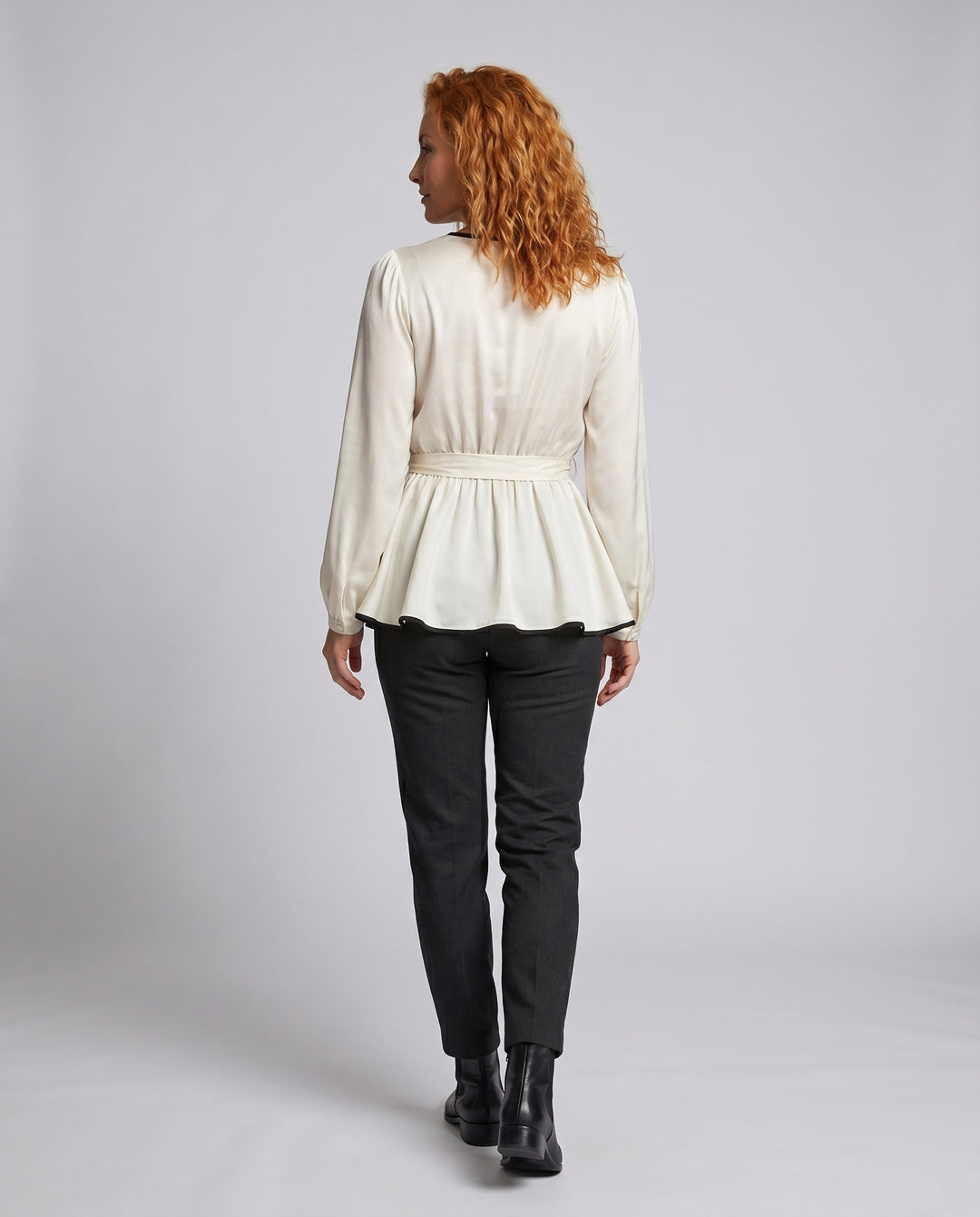 Product 15616784269642 - back_view