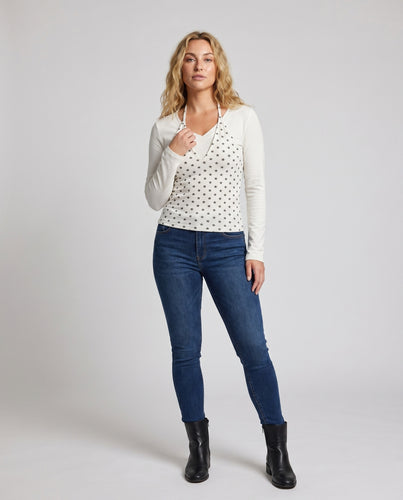 Damen nan Lagen-Stricktop mit Sternchen-Allover, tiefem V-Ausschnitt und schmalen Trägern