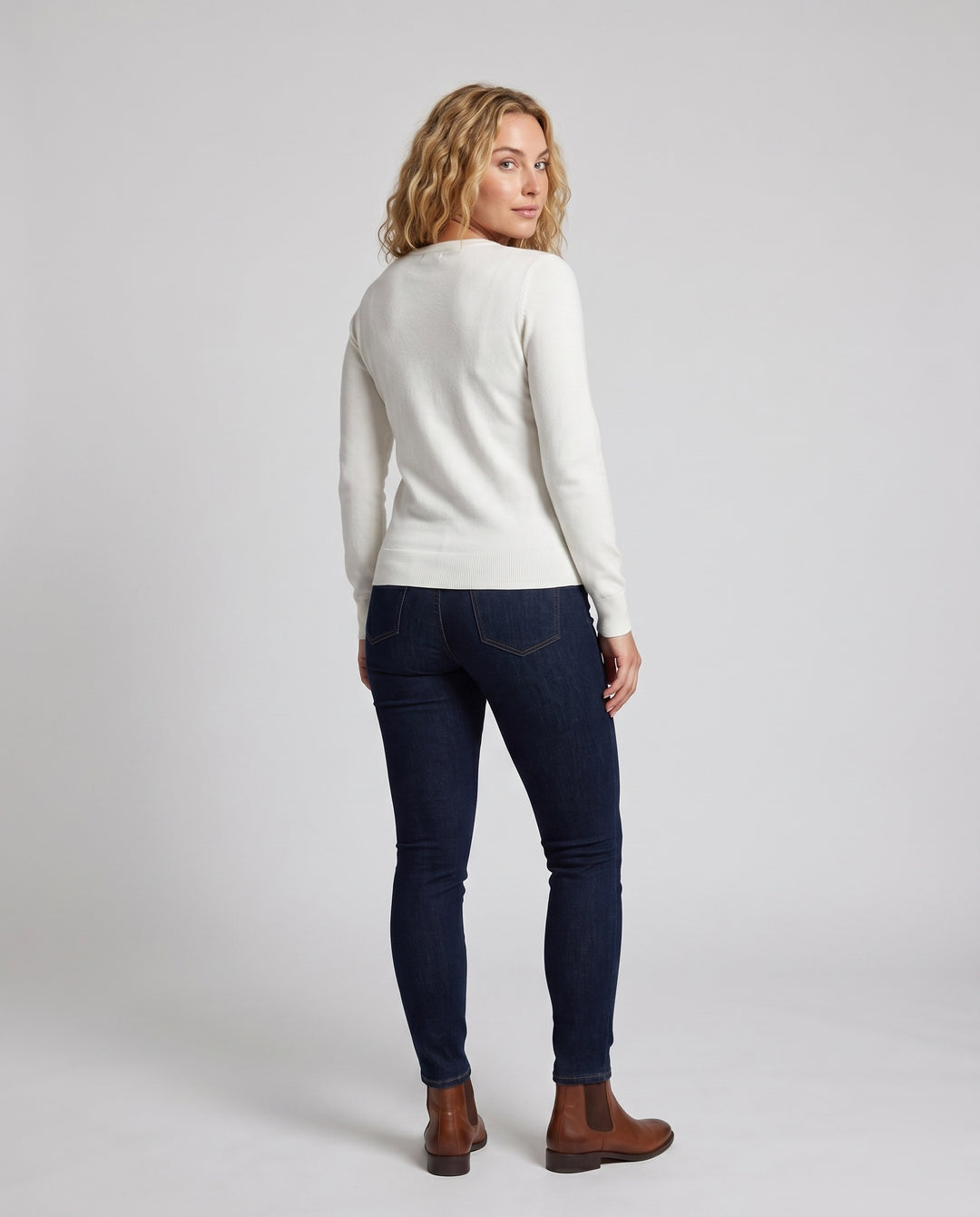 Product 15624516141386 - back_view