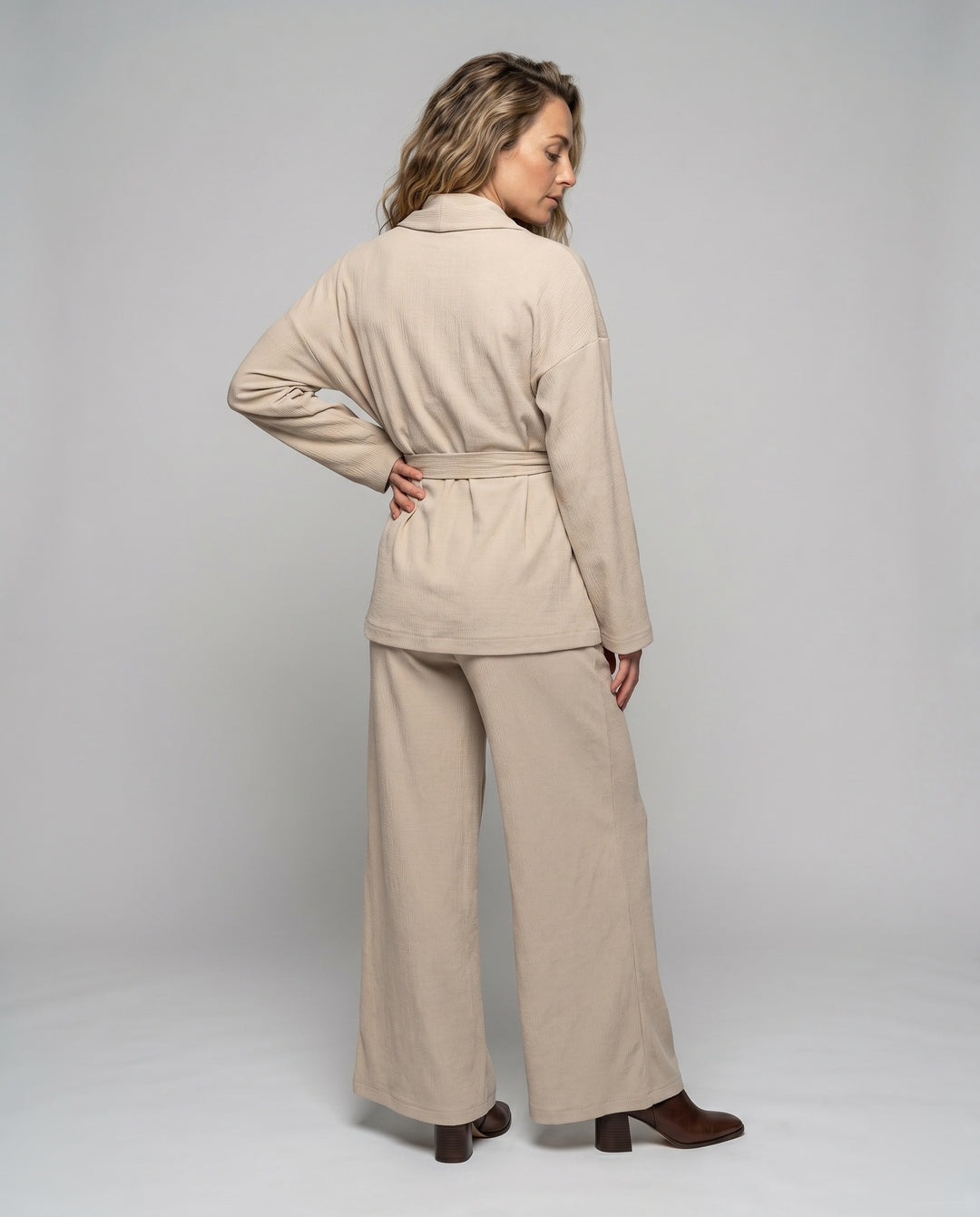 Product 15616811860298 - back_view