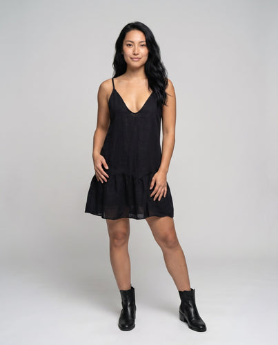 Damen sommerliches Strandkleid mit dekorativem Rüschenabschluss Heidi Mode