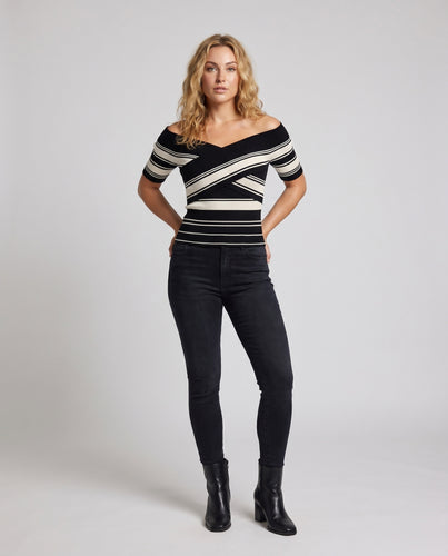 Damen Off-Shoulder Oberteil mit raffiniertem Streifenmuster
