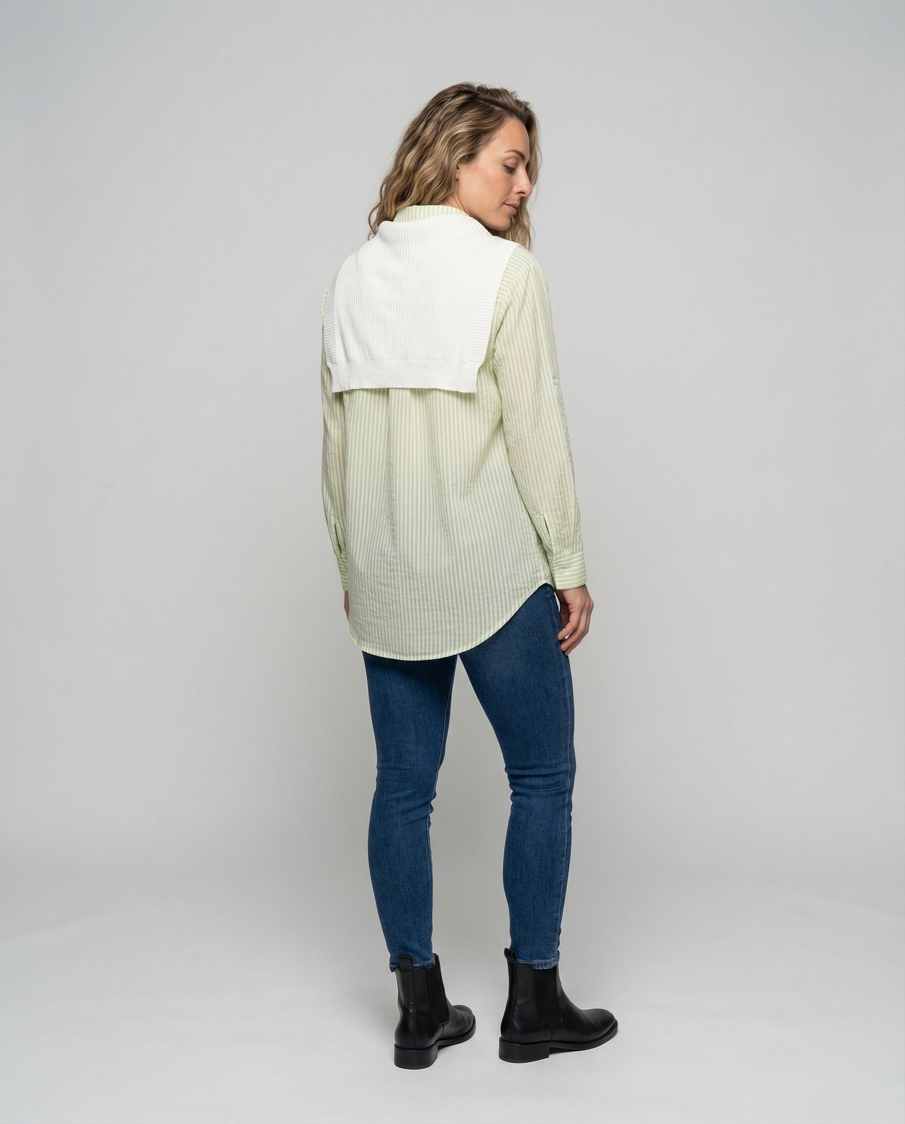 Product 15520736182602 - back_view