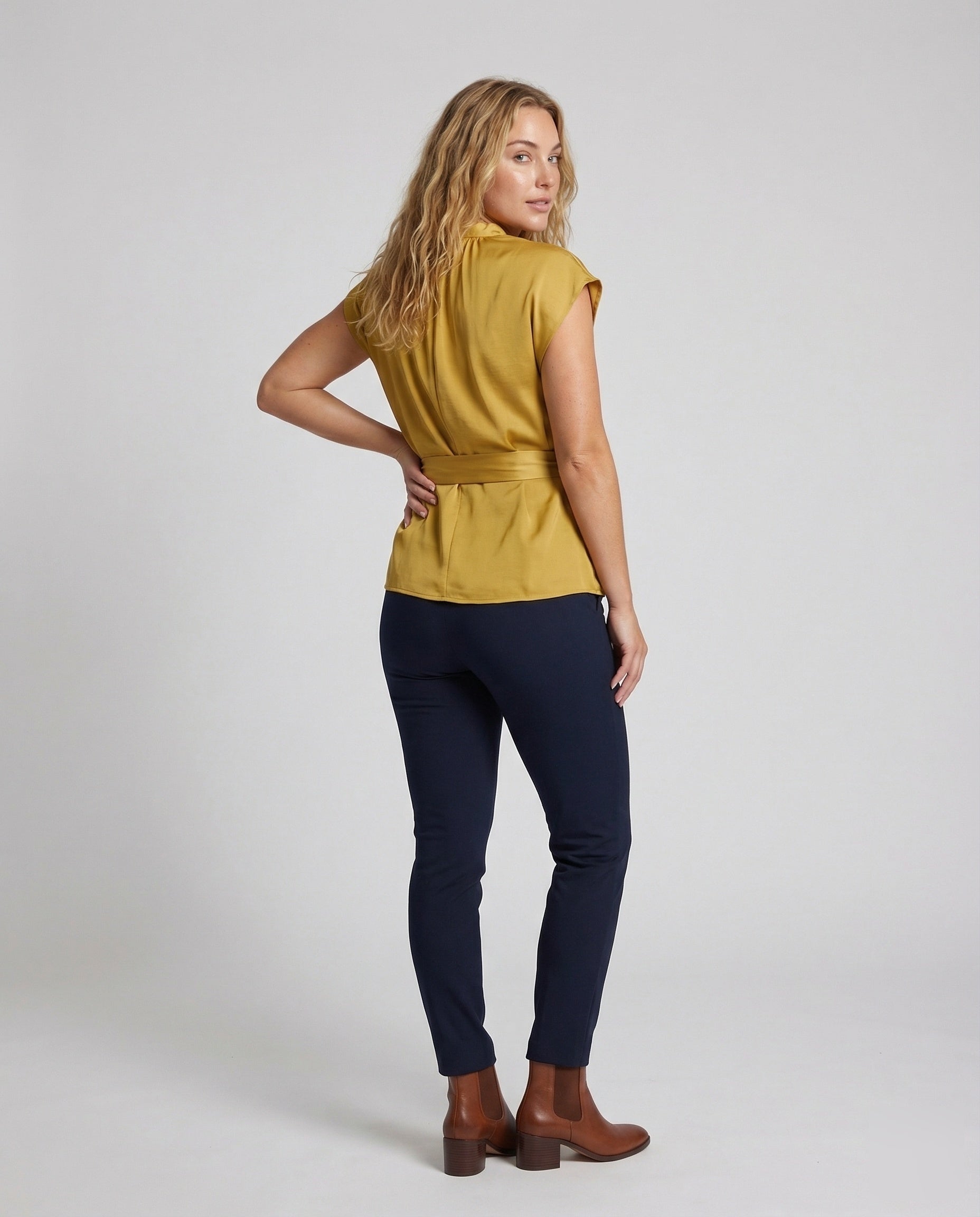 Product 15520738476362 - back_view