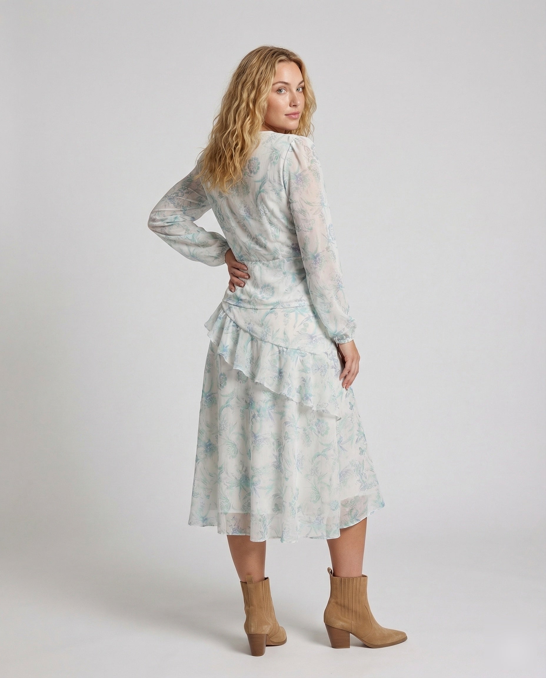 Product 15520740671818 - back_view