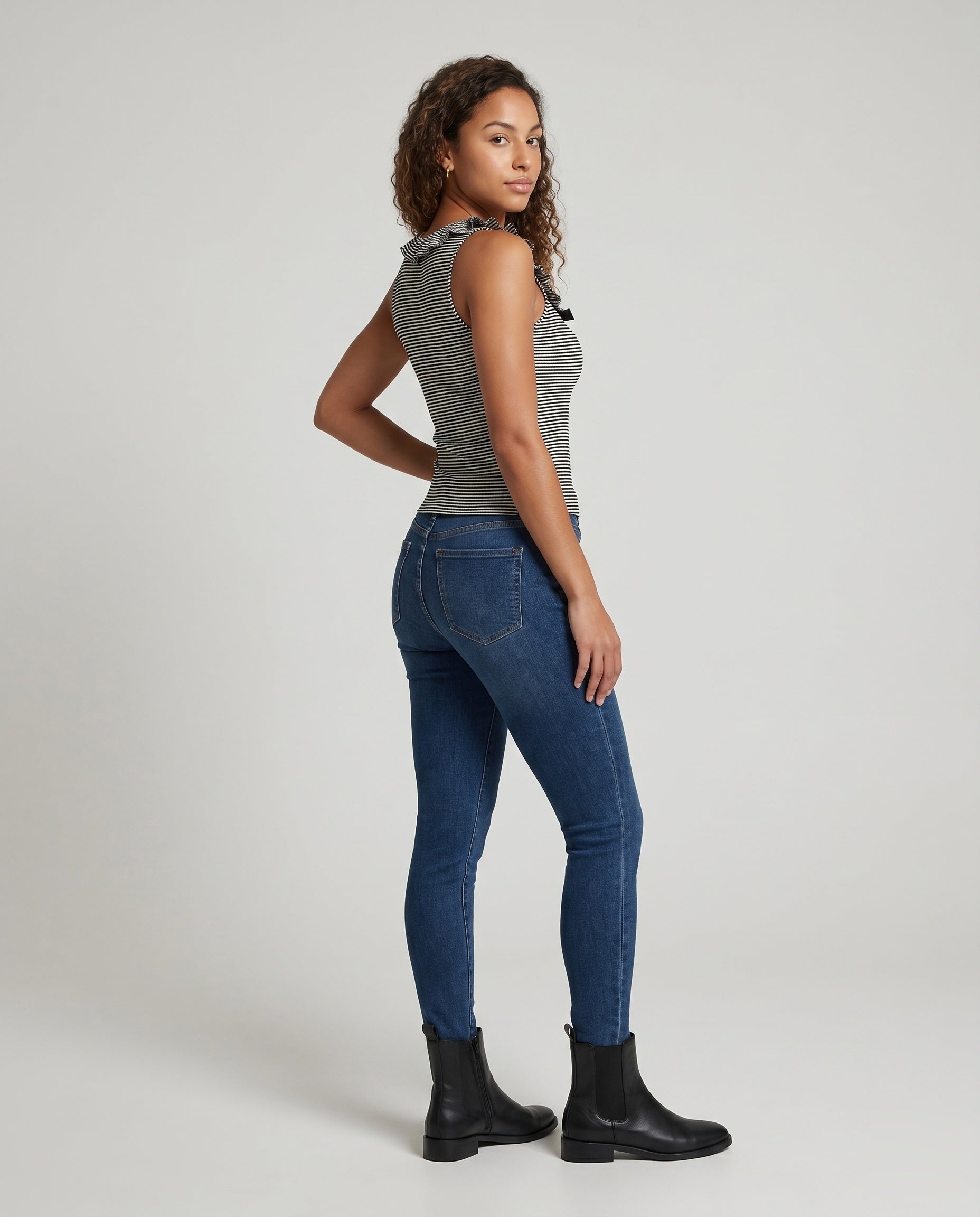 Product 15636486062410 - full_body_front