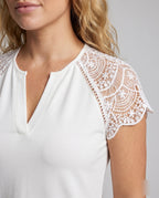 Product 15636299874634 - close_up_detail