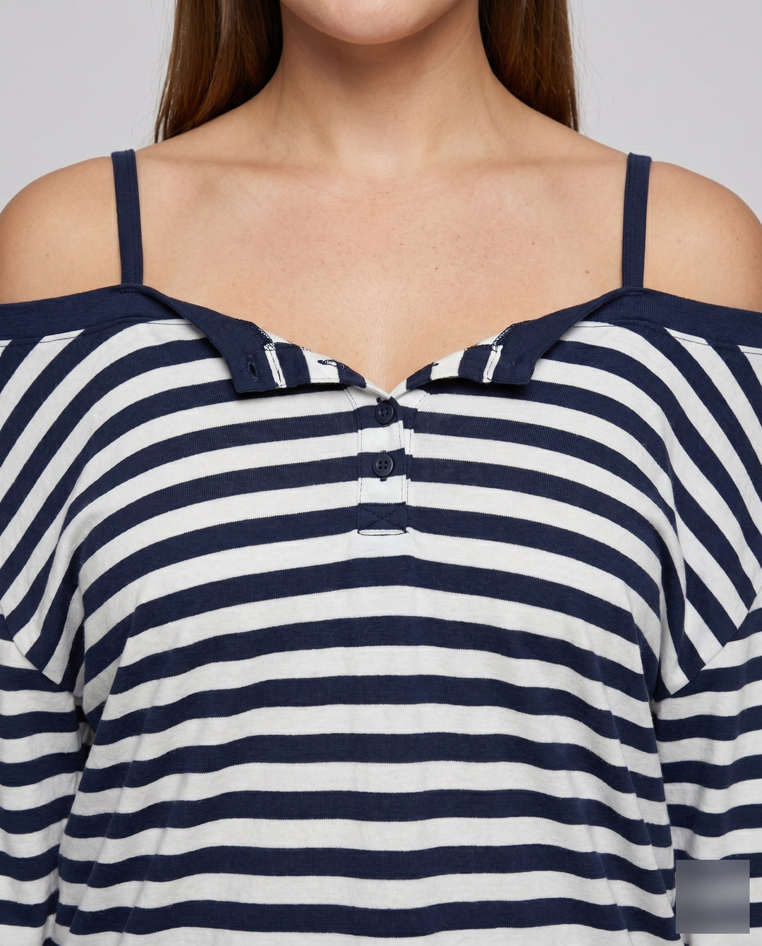 Product 15637858845002 - close_up_detail
