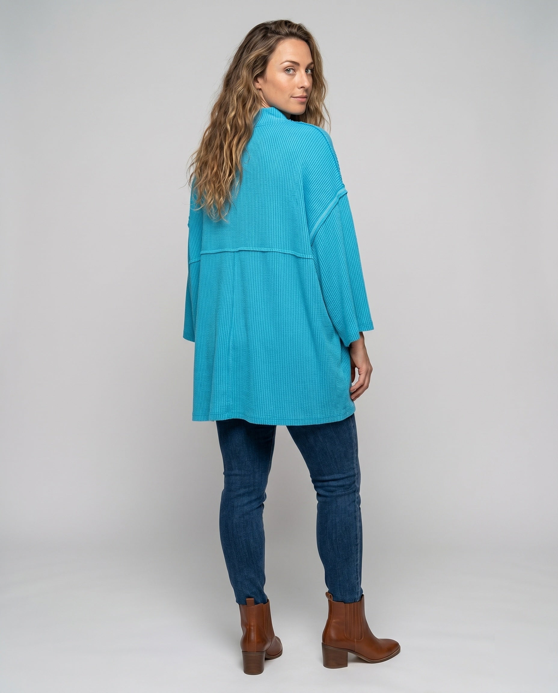 Product 15639234543946 - back_view