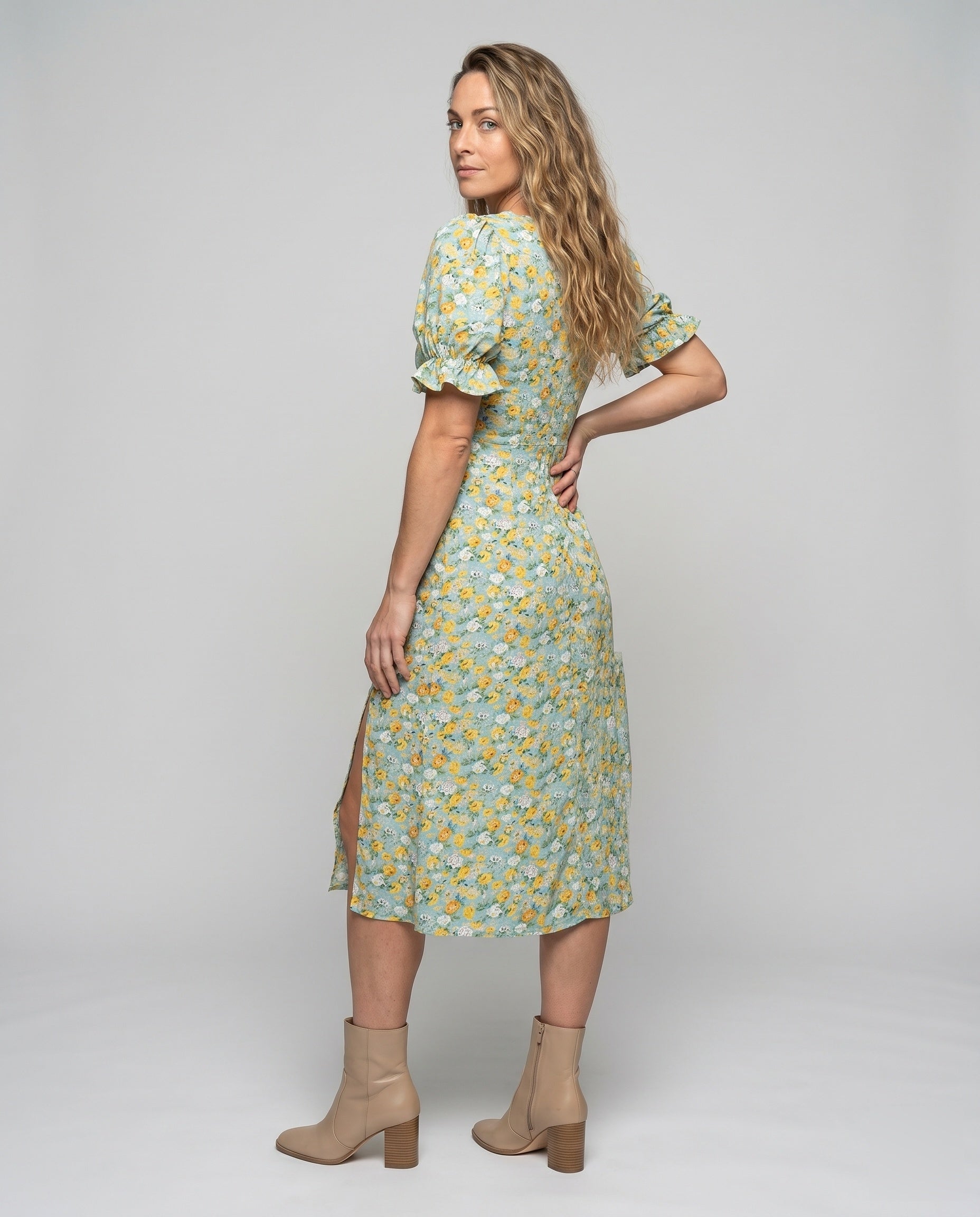 Product 15641112412490 - back_view