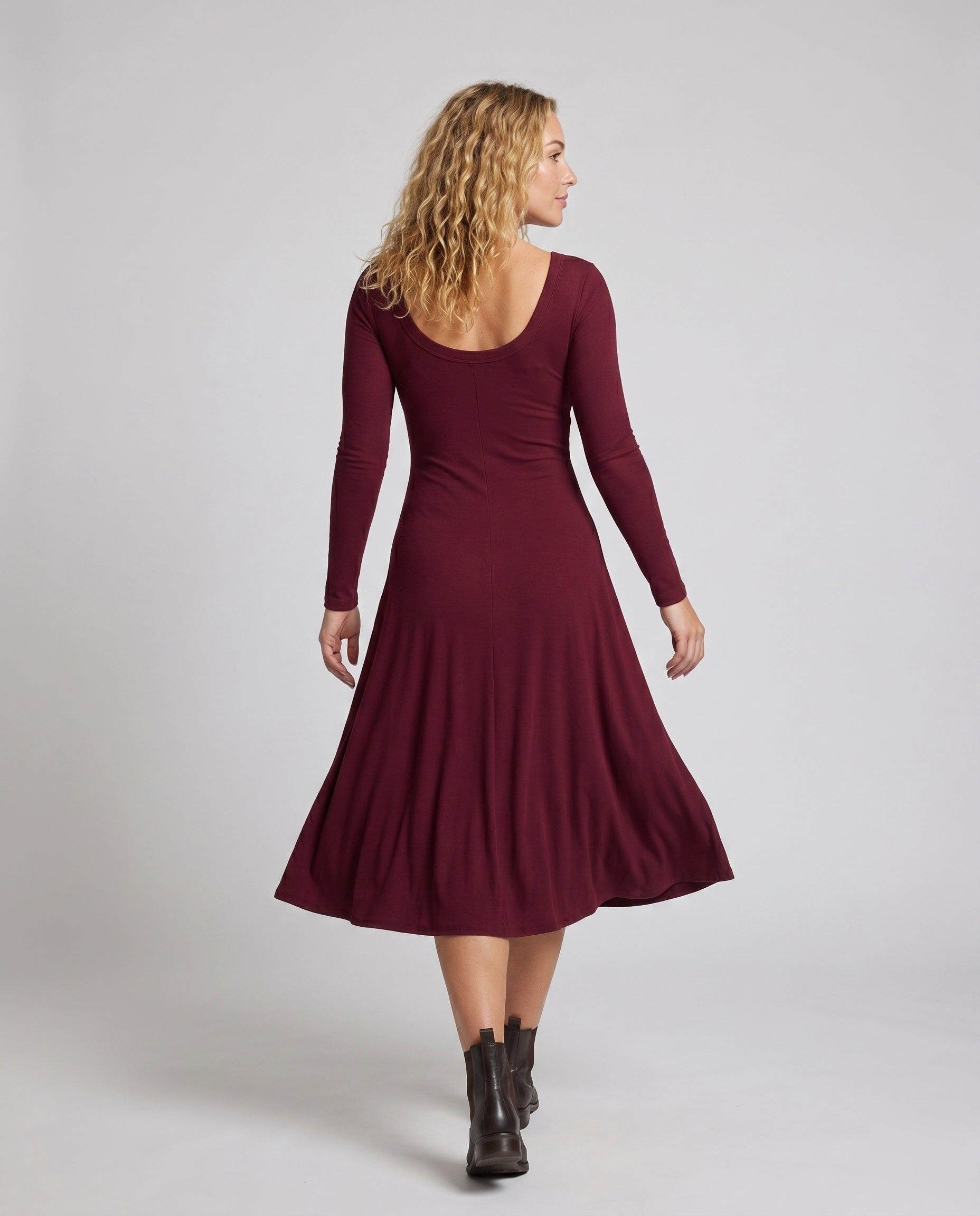 Product 15641115918666 - back_view