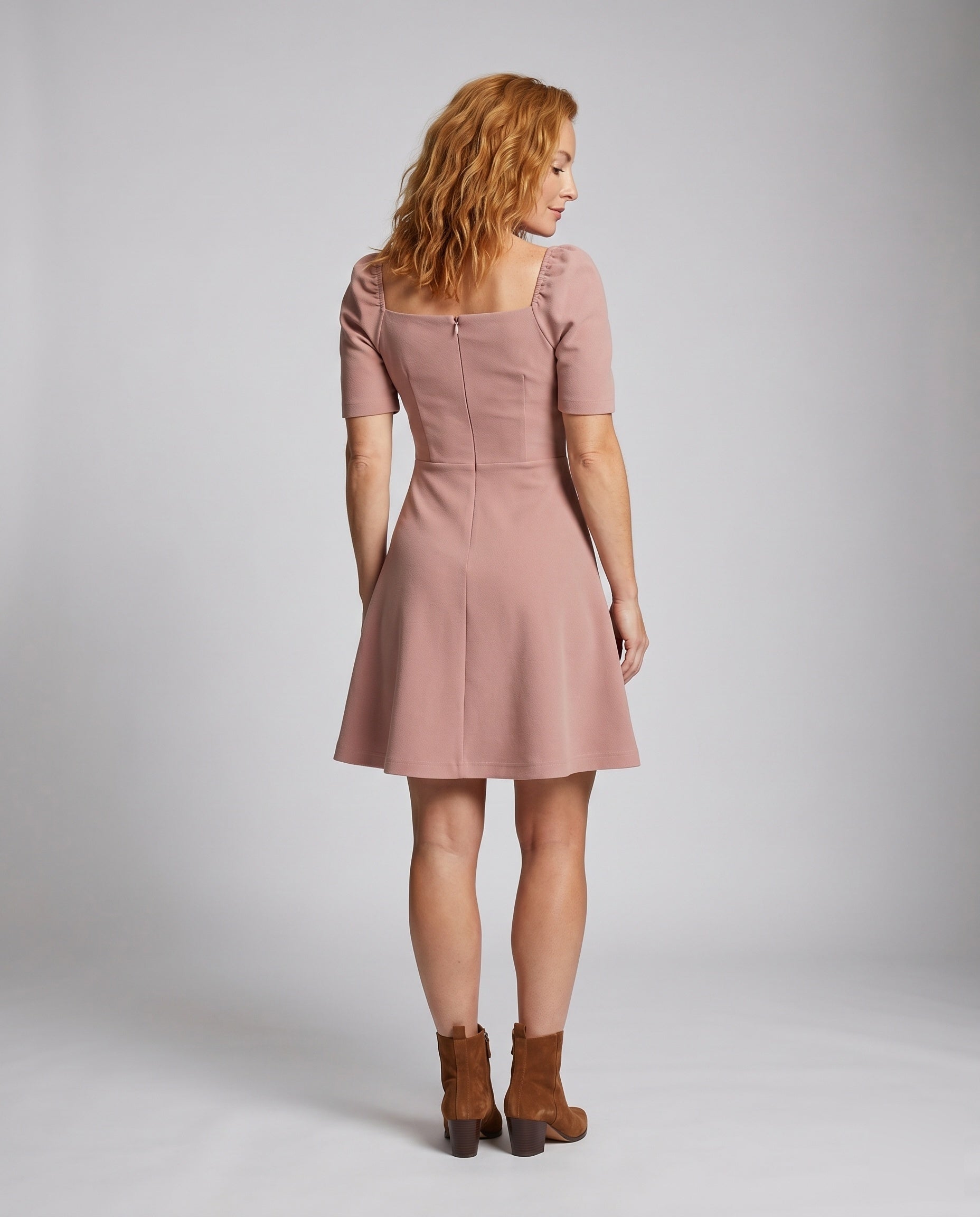 Damen Elegantes Kleid mit quadratischem Ausschnitt und Puffärmeln
