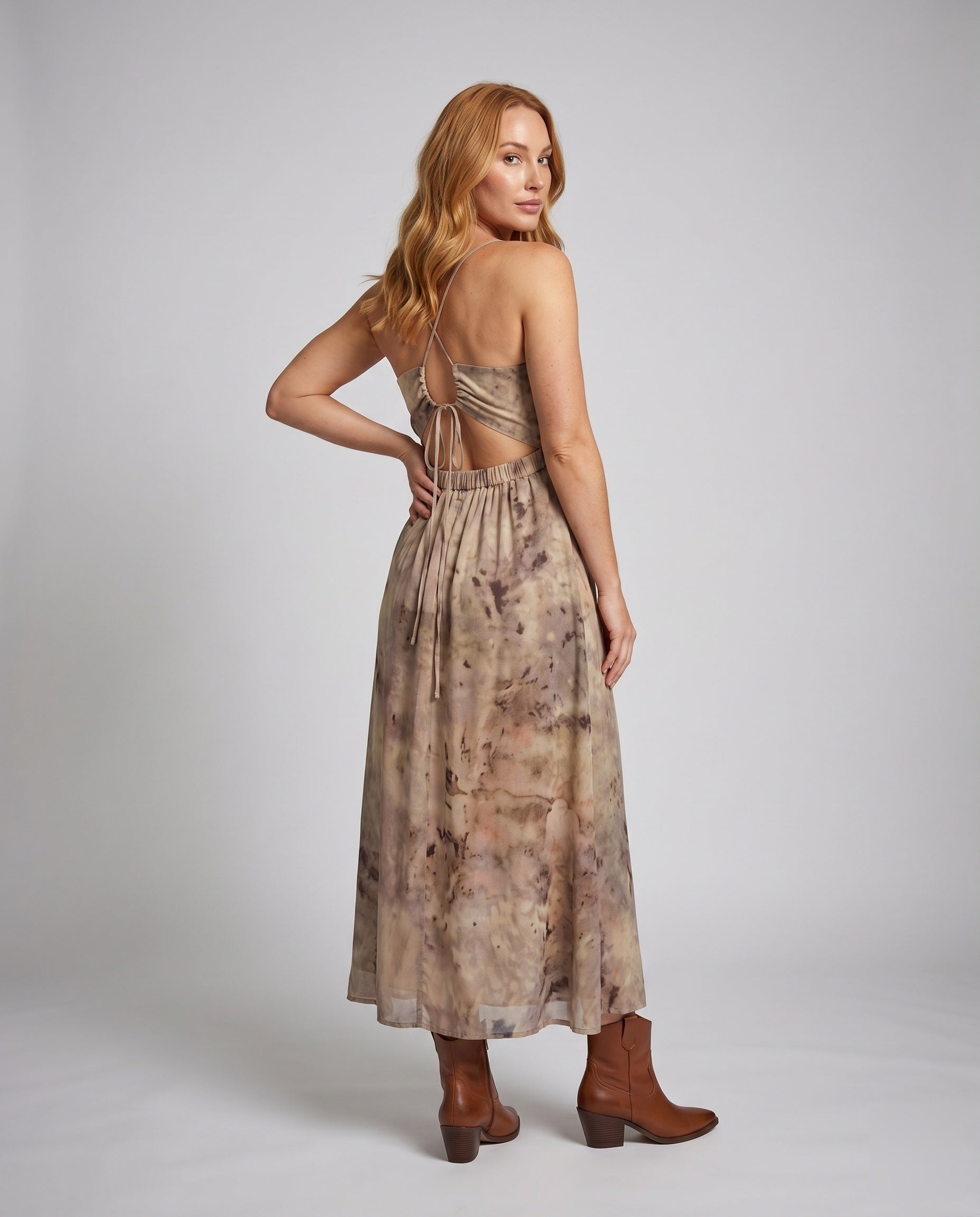 Product 15641186828618 - back_view