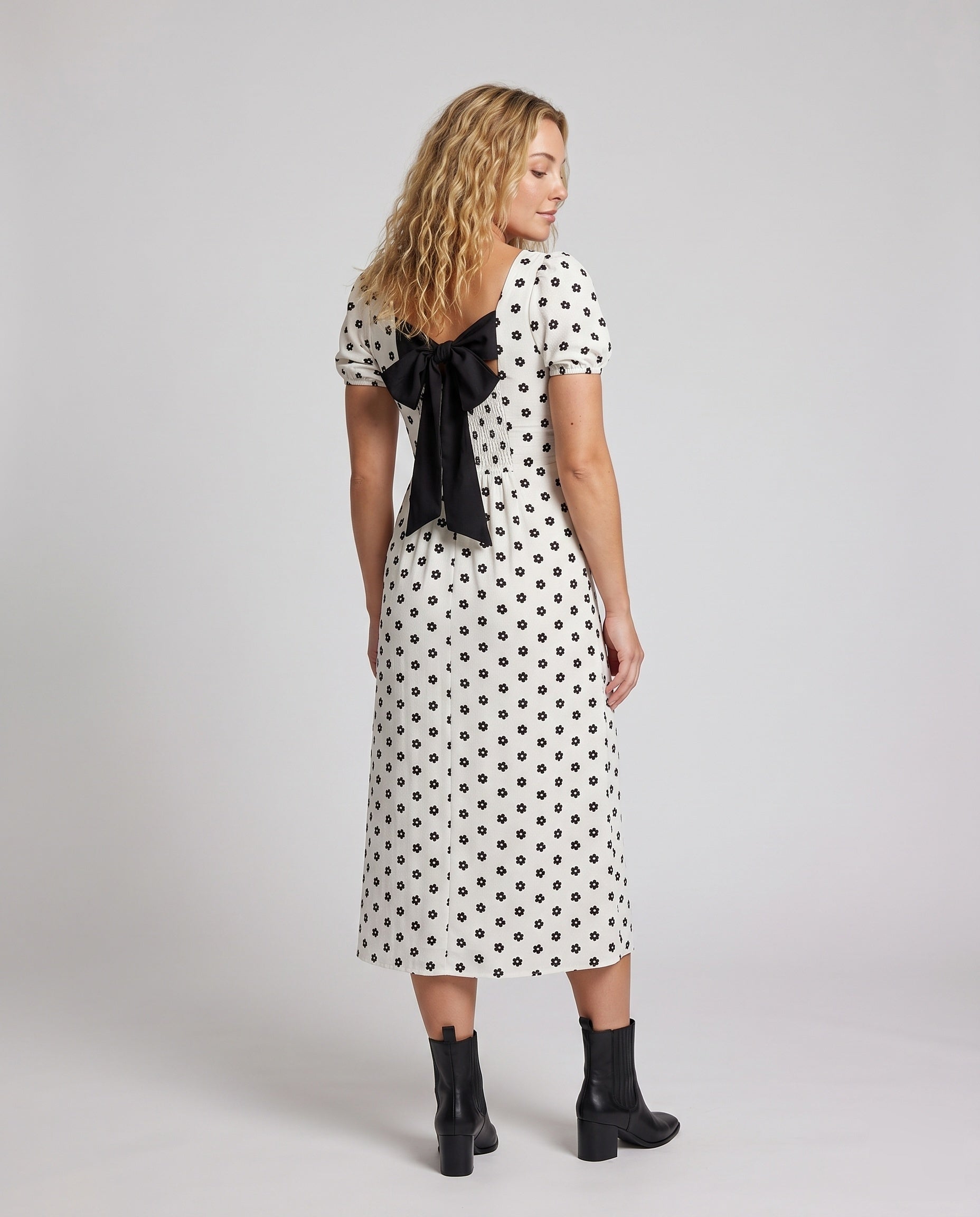 Product 15641200656714 - back_view
