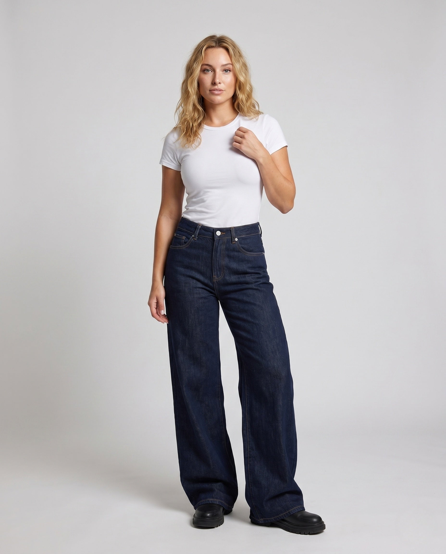 Product 15659643896138 - full_body_front