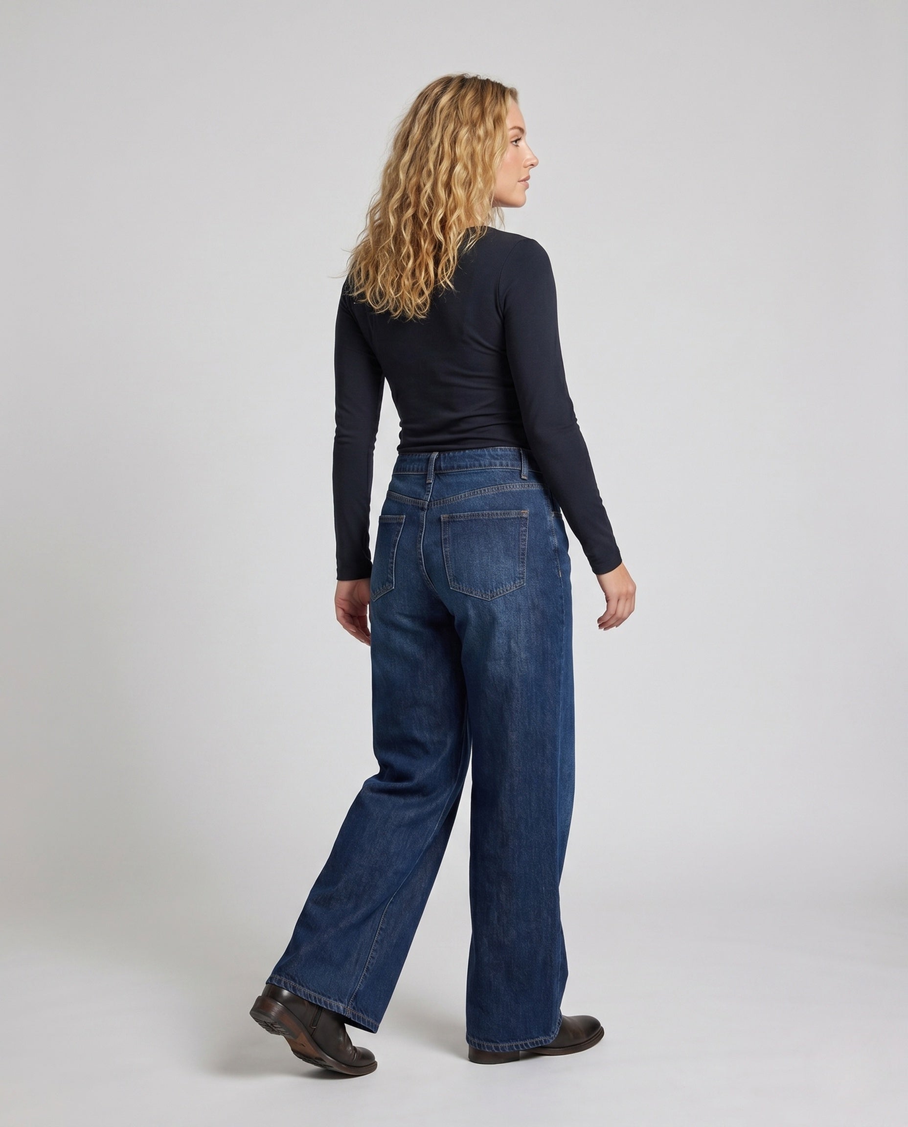 Product 15659643896138 - back_view