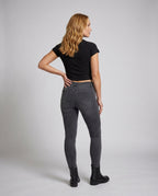 Product 15659672928586 - back_view