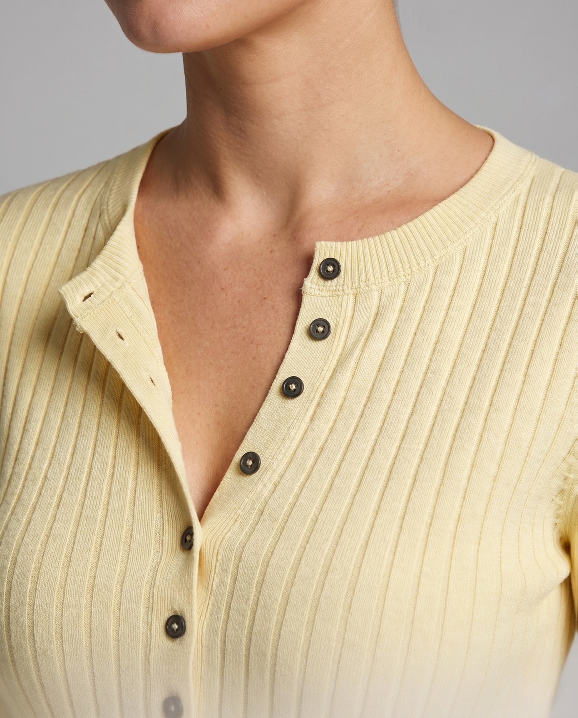 Product 15659661459786 - close_up_detail