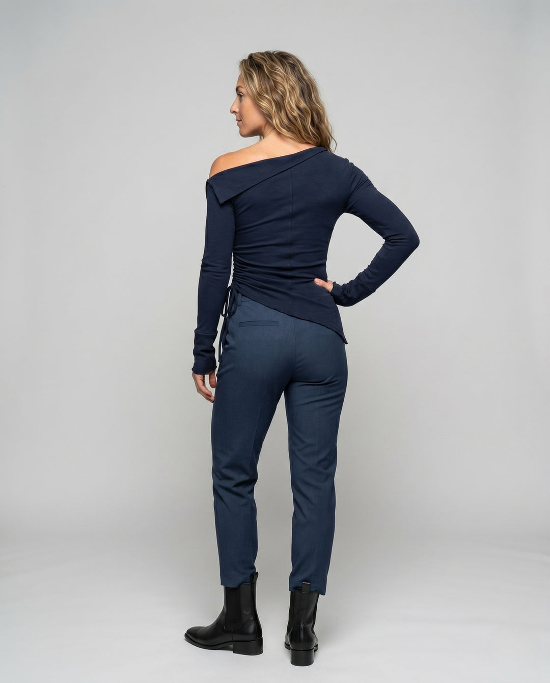 Product 15659674075466 - back_view