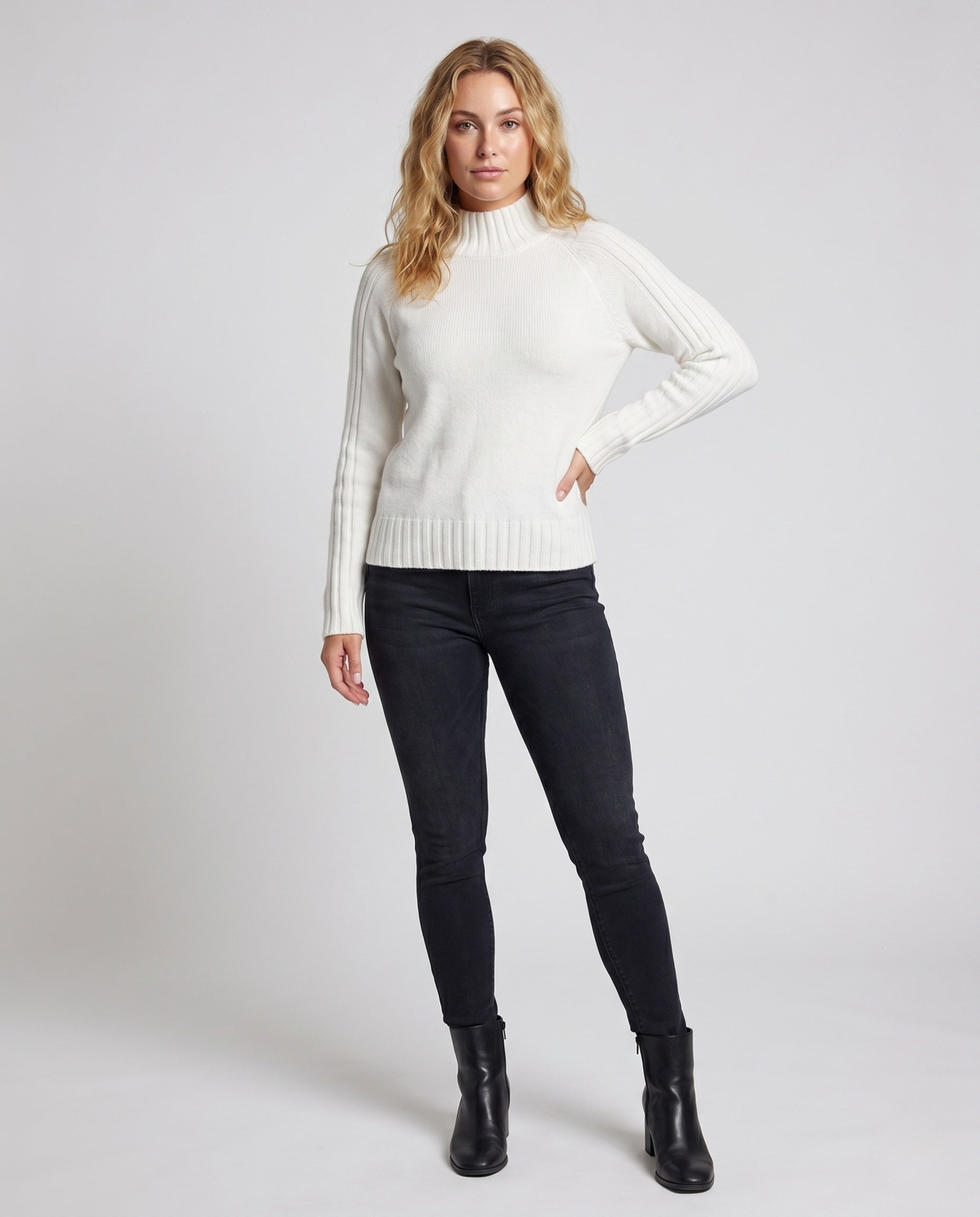 Product 15642550239562 - full_body_front