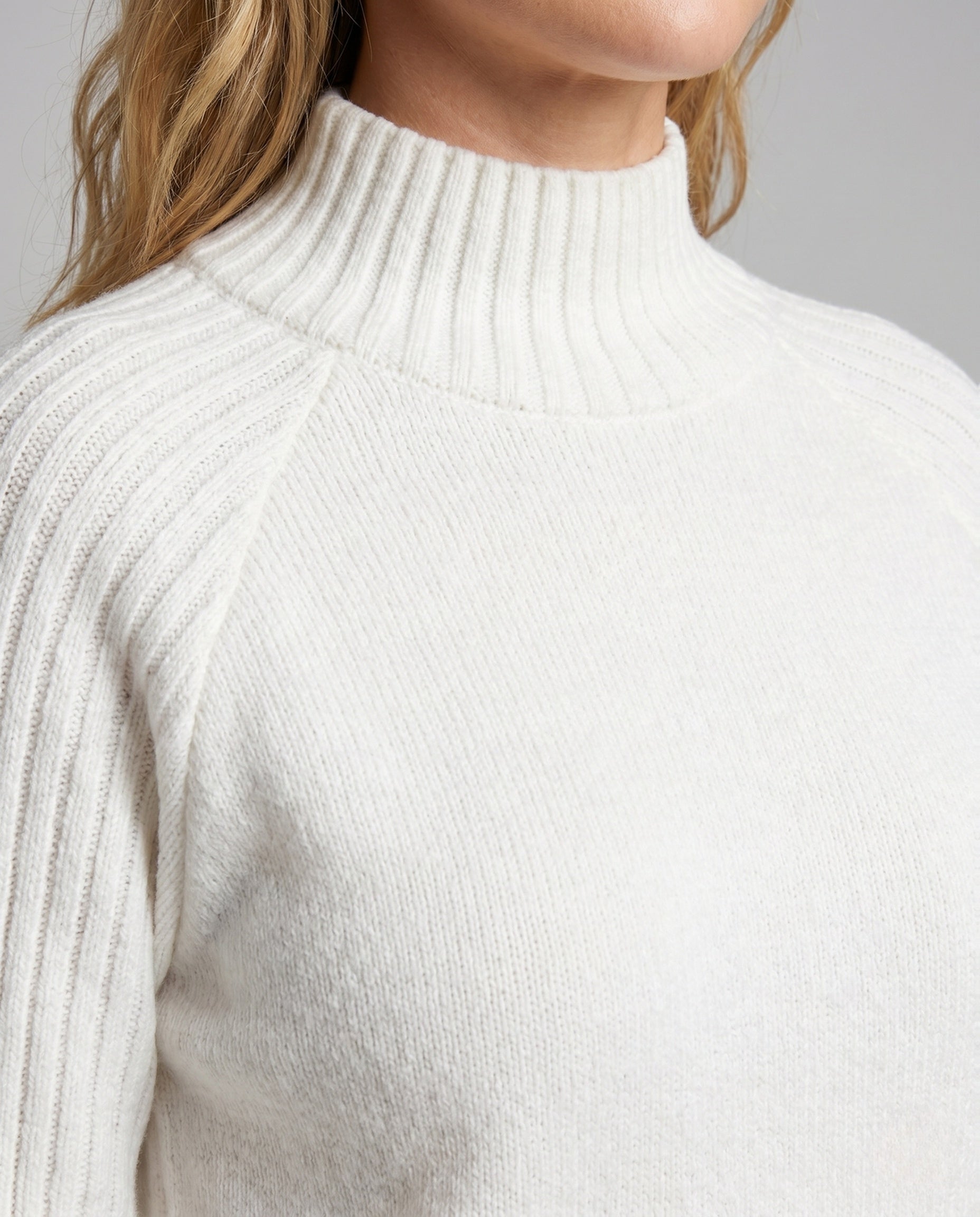 Product 15642550239562 - close_up_detail
