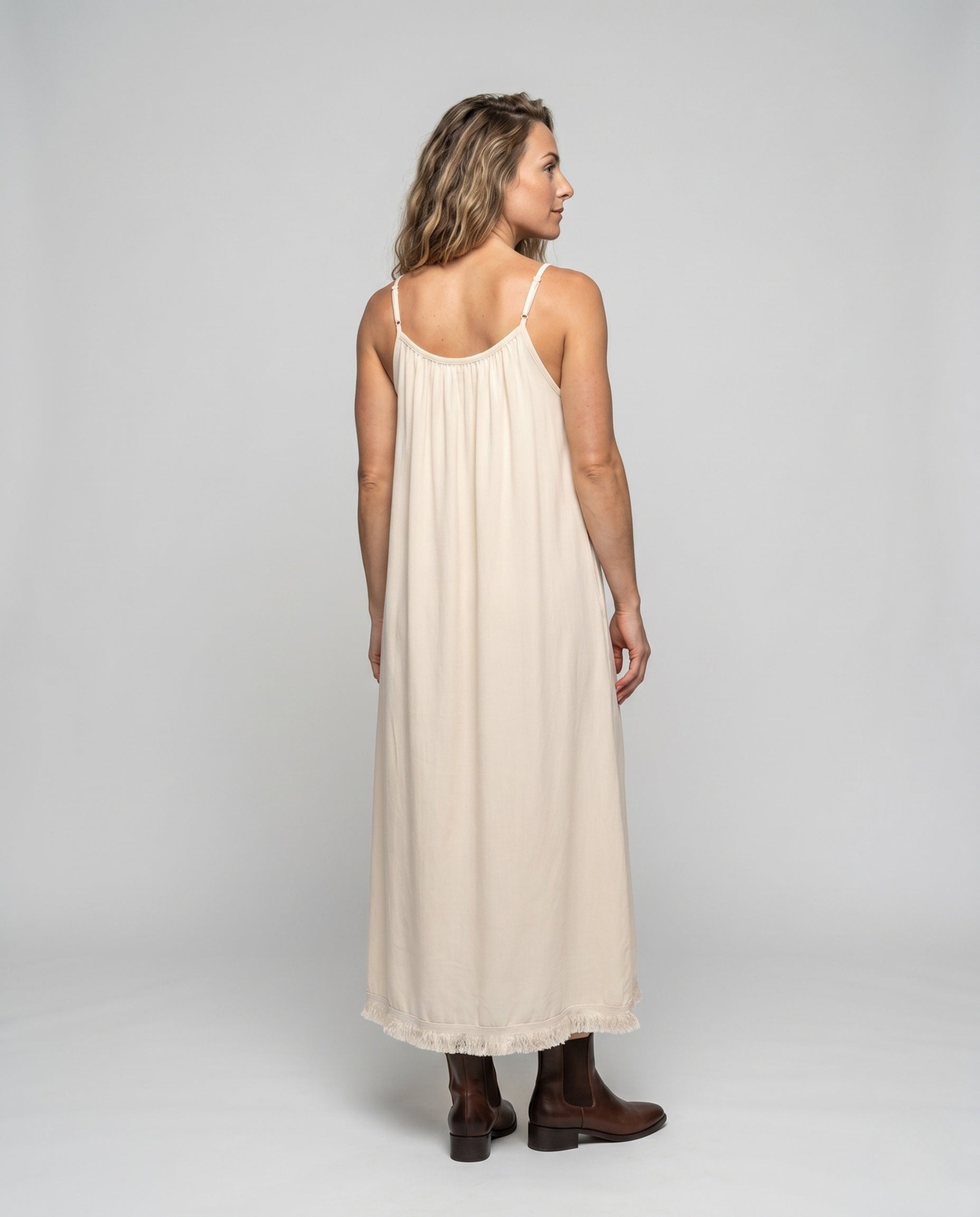 Product 15642594640202 - back_view