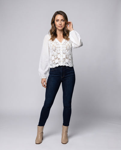 Damen Häkelbluse mit transparenten Ärmeln und romantischen Details R&B