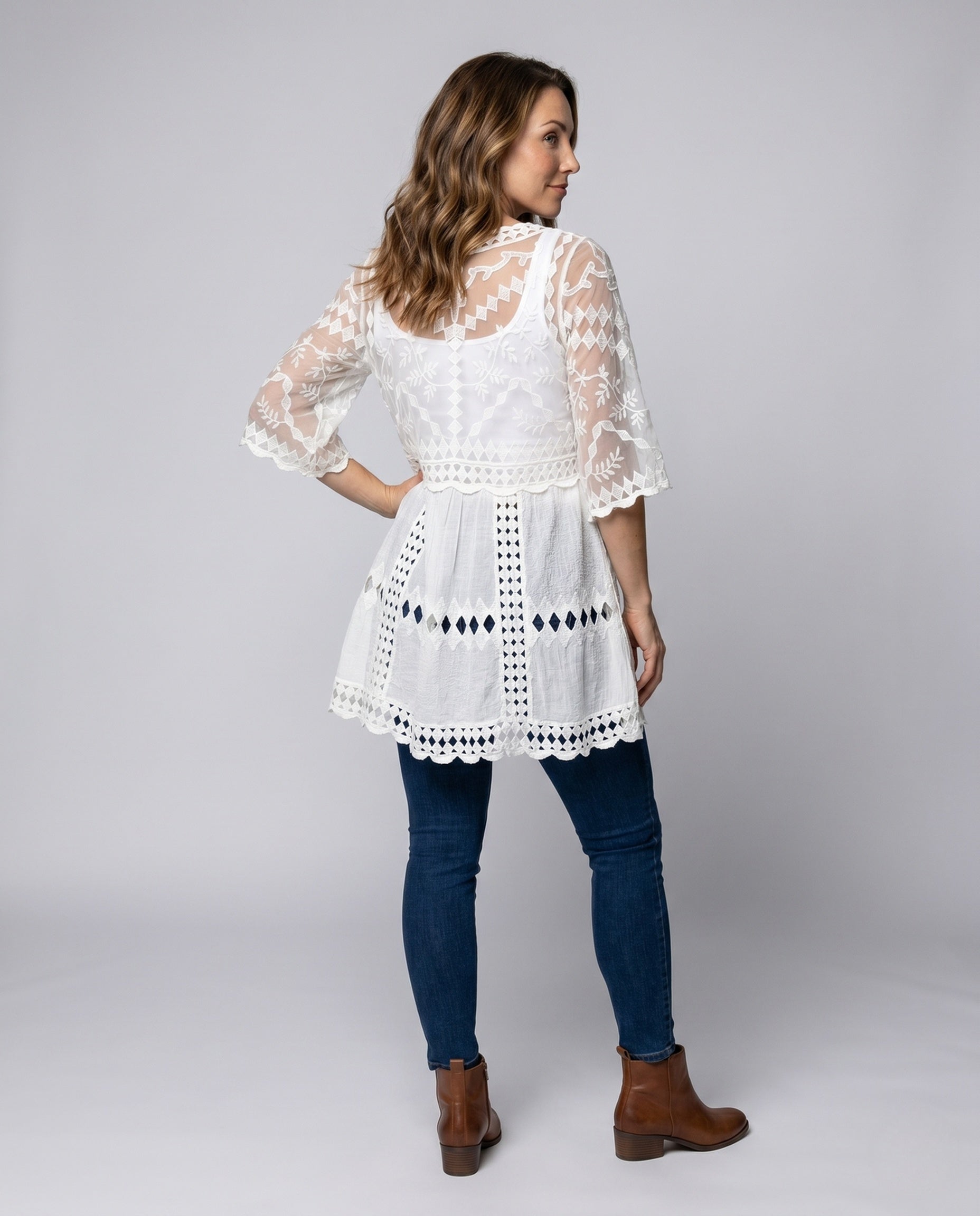 Product 15646881153354 - back_view