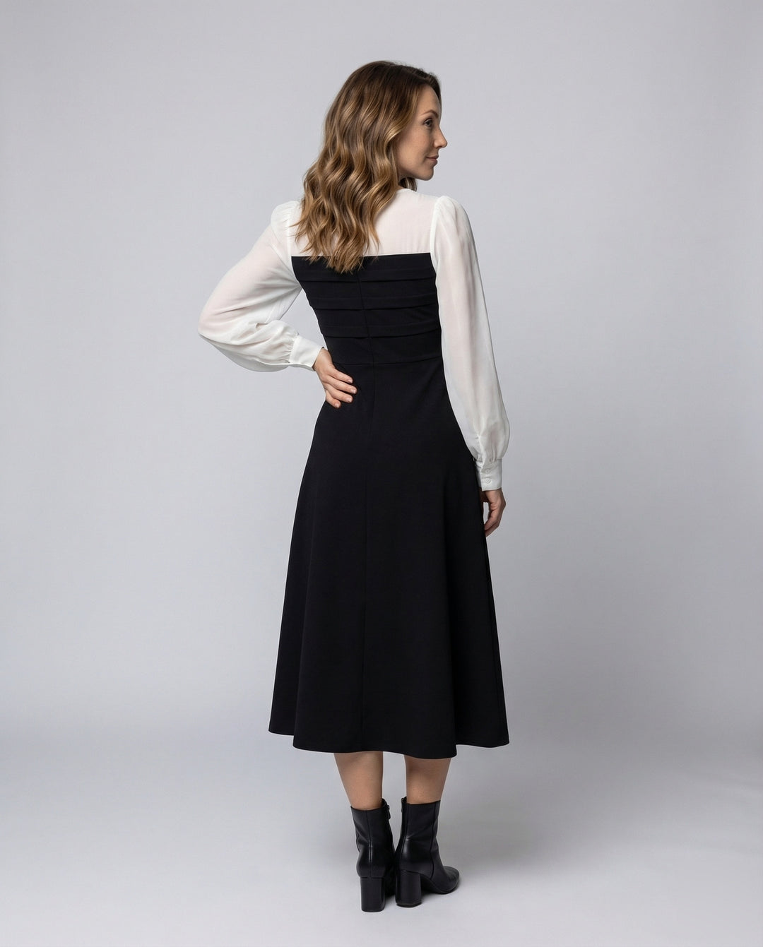 Product 15533344325962 - back_view