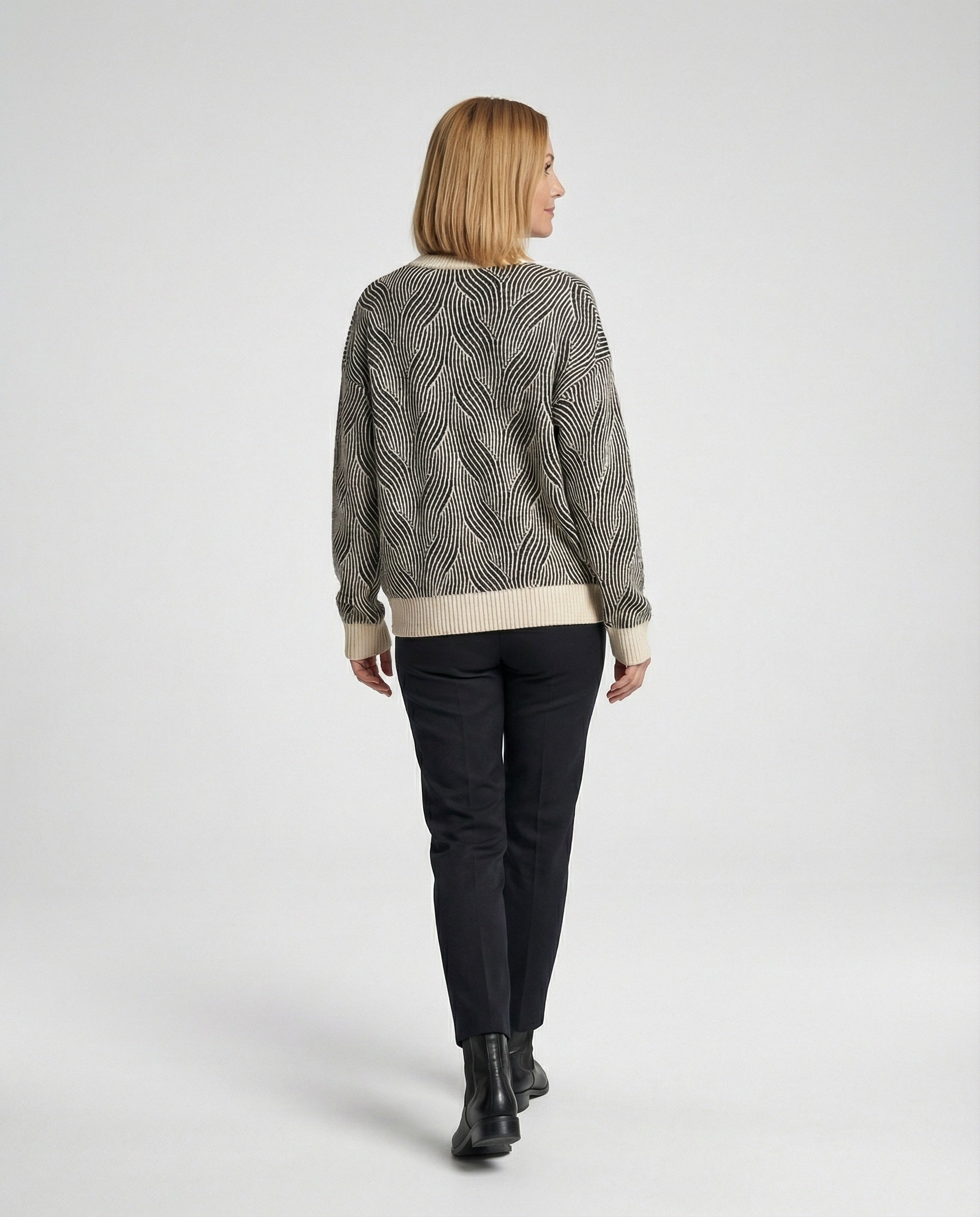 Product 15365870944586 - back_view