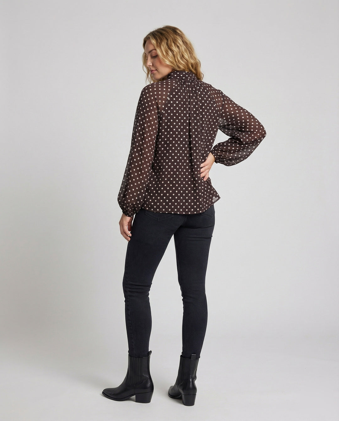 Product 15564318867786 - back_view