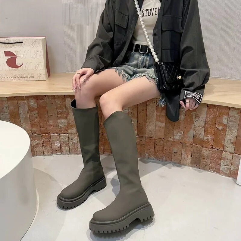 R&B | Stiefel bis zum Knie