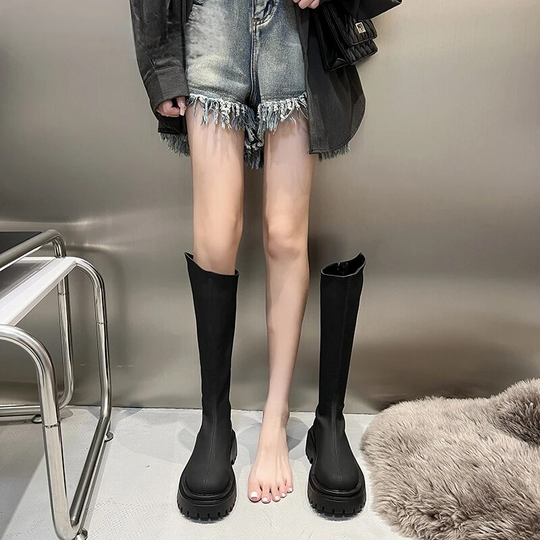 R&B | Stiefel bis zum Knie