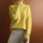 R&B | Rollkragenpullover mit Diamantmuster Gestrickt -Weich und Bequem