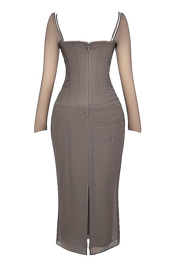 R&B | Elegantes Maxikleid mit tiefem Ausschnitt und langen Ärmeln