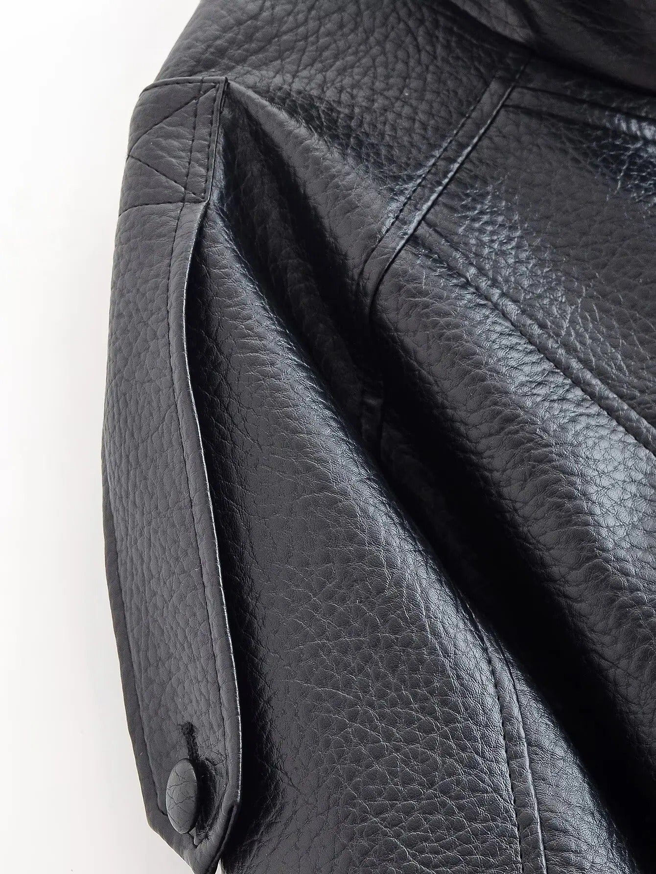 R&B | Asymmetrische Lederjacke