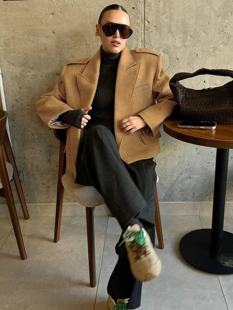 R&B | Blazer mit Schulterpolstern