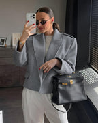 R&B | Blazer mit Schulterpolstern