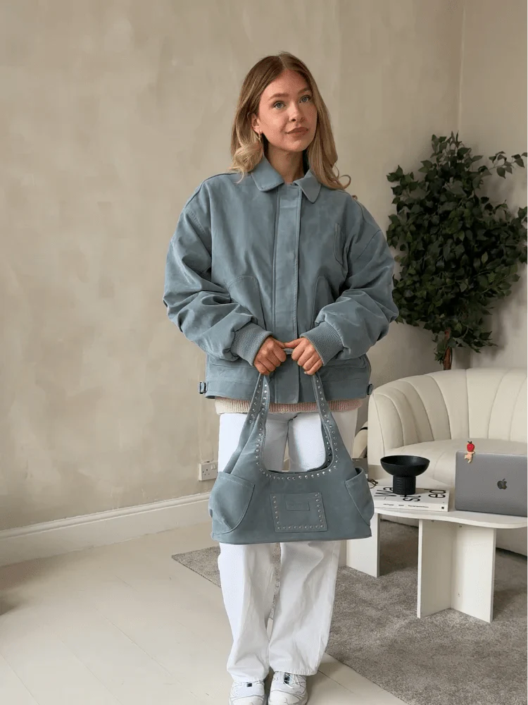 R&B | Babyblaue Wildleder Bomberjacke