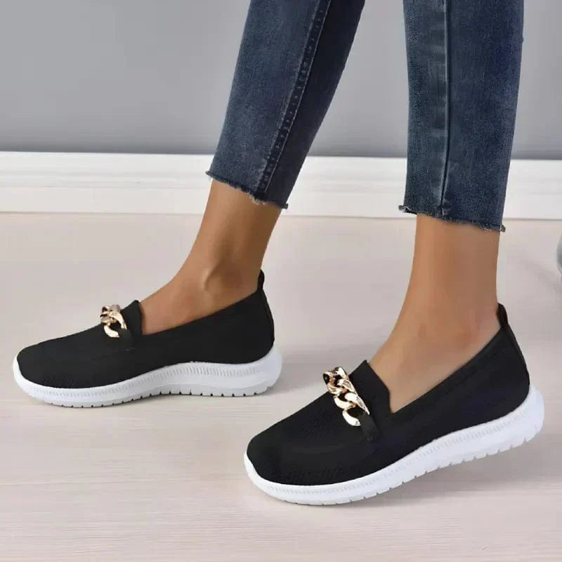 Atmungsaktive und bequeme orthopädische Schuhe