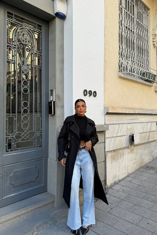 R&B | Schwarzer Trenchcoat Im Eleganten Design für Damen