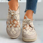 Orthopädisch, stilvoll und luftig | Schuh mit Blumendruck