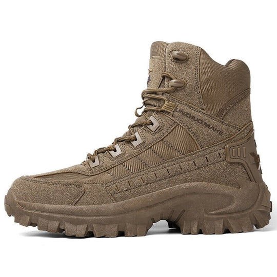 Coole militärische Winterstiefel