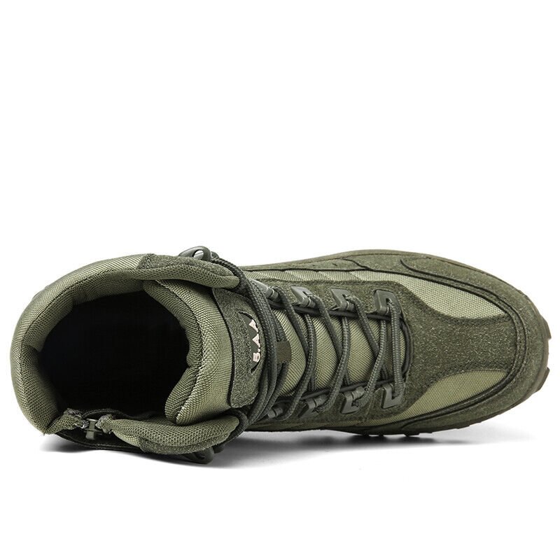 Coole militärische Winterstiefel